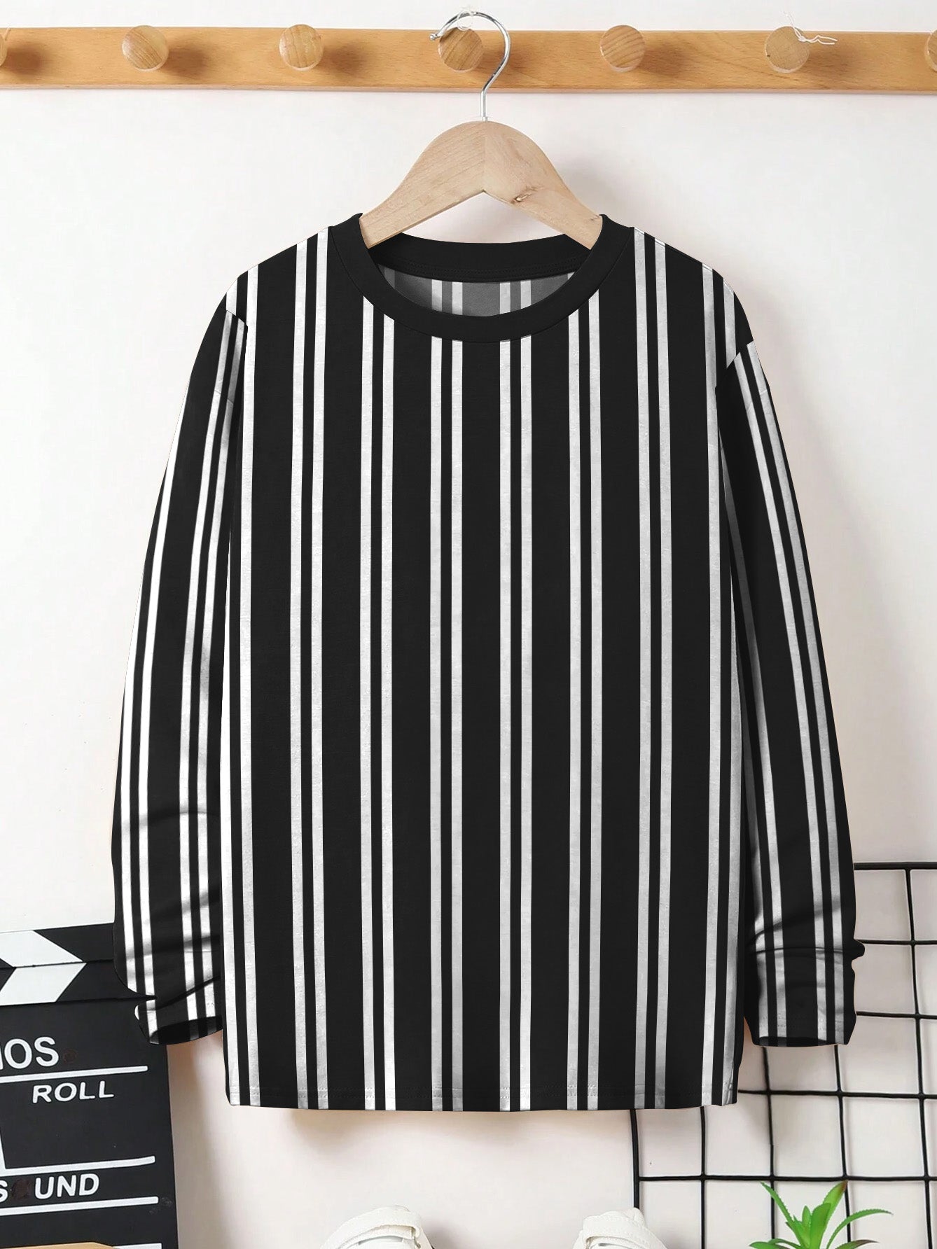 LV Crew Neck Long Sleeve Thermal Tee Shirt For Kids-Black & White Lining-BE974/BR13221